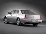 Cadillac DTS 2005 года